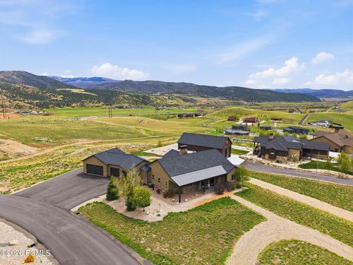 402 Shadow Hill Rd, Coalville, UT, 84017-3401 | Card Image