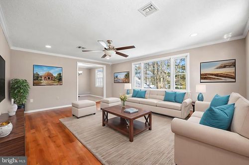 137 Plymouth Ln, MONROE TOWNSHIP, NJ, 08831 | Card Image