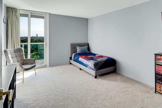 APT-617 - 100 Bayview Dr, Condo with 2 bedrooms, 2 bathrooms and null parking in Sunny Isles Beach FL | Image 16