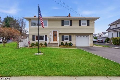 421 Stout Ave, Scotch Plains, NJ, 07076-1727 | Card Image