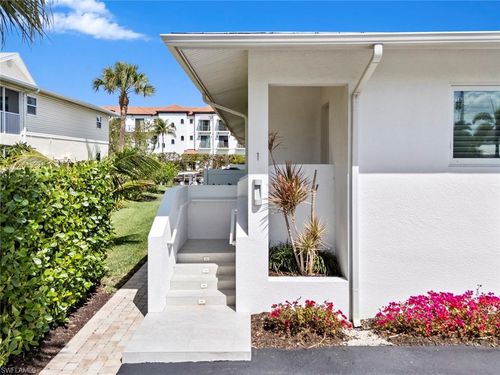 apt-1-1395 Curlew Ave, NAPLES, FL, 34102-3483 | Card Image