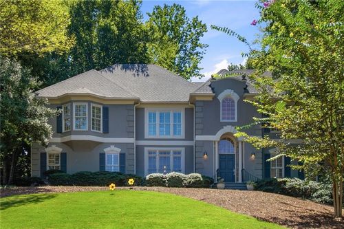 135 Gilford Way, Sandy Springs, GA, 30350-1188 | Card Image