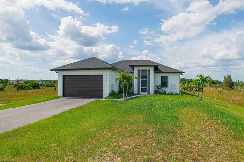 4145 68th Ave, Naples, FL, 34120-2877 | Card Image