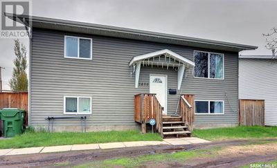 1400 1st St E, House other with 4 bedrooms, 2 bathrooms and null parking in Prince Albert SK | Image 1