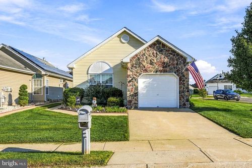 2 Madison Ct, EDGEWATER PARK, NJ, 08010-3126 | Card Image