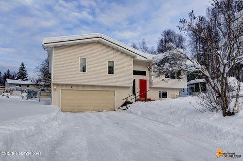 8521 Greenhill Way, Anchorage, AK, 99502-5436 | Card Image