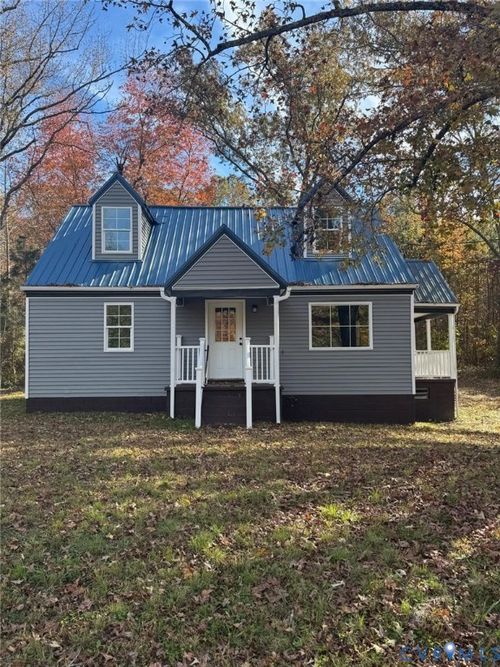 1205 Cox Rd, Blackstone, VA, 23824-9317 | Card Image