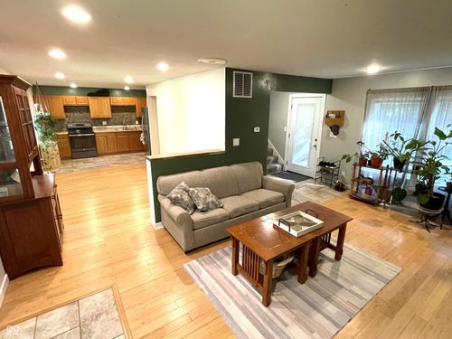 3876 E Glenwood Dr, Martinsville, IN, 46151-6162 | Card Image