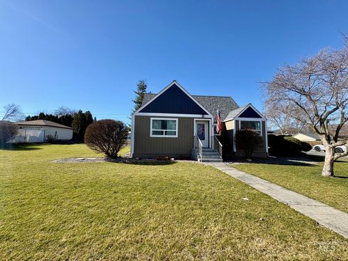 1302 4th St, Clarkston, WA, 99403-3310 | Card Image