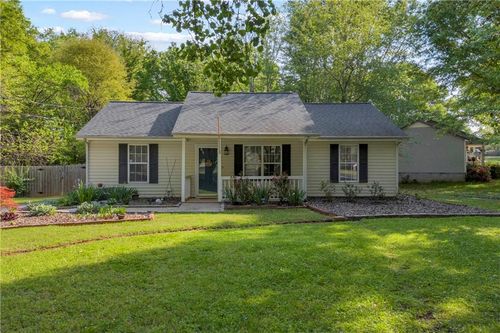 40 Mimosa St, winder, GA, 30680-2231 | Card Image