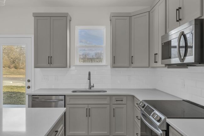 1934 Amacher Dr, Townhouse with 2 bedrooms, 3 bathrooms and 2 parking in Spring Hill TN | Image 11