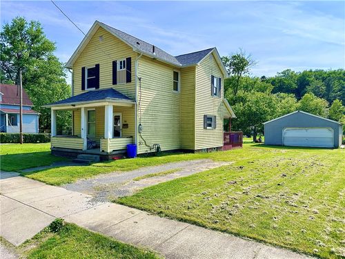 1910 Hamilton St, New Castle, PA, 16101-5032 | Card Image