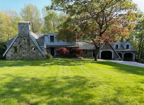 164 Main St, Norwell, MA, 02061-2409 | Card Image