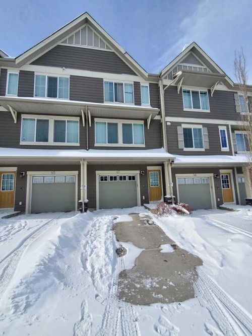 47 Kinlea Common Nw, Home with 2 bedrooms, 2 bathrooms and 3 parking in Calgary AB | Card Image