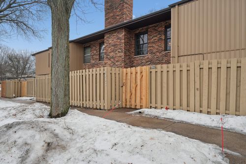 2437 Unity Ave N, Golden Valley, MN, 55422-3449 | Card Image