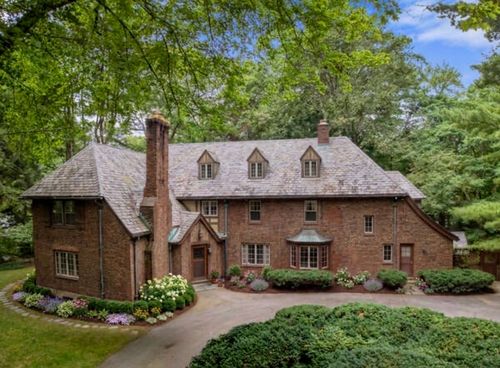 25 Hillside Rd, Wellesley, MA, 02481-3216 | Card Image