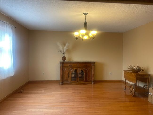 303 N Dazey St, House other with 4 bedrooms, 3 bathrooms and null parking in Findlay IL | Image 20
