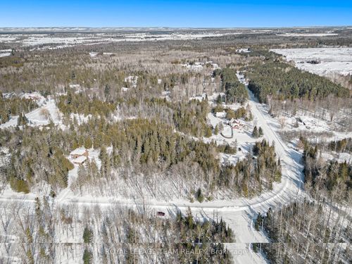 105 Pleasant Creek Dr, Carp, ON, K0A1L0 | Card Image