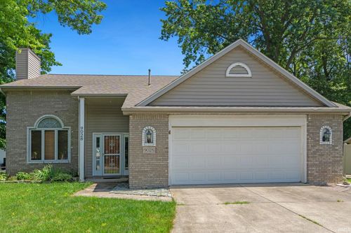 9028 Hickory Knoll Blvd, Fort Wayne, IN, 46825-2279 | Card Image