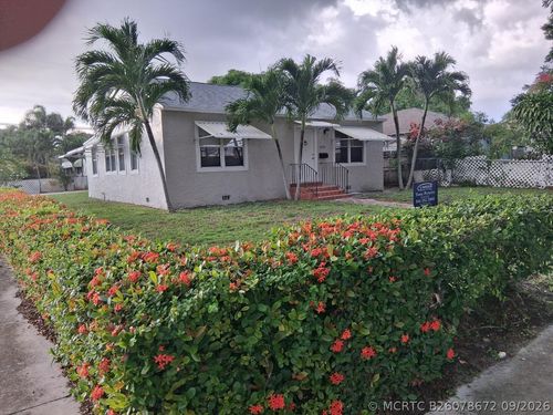 5815 Garden Ave, West Palm Beach, FL, 33405-3705 | Card Image
