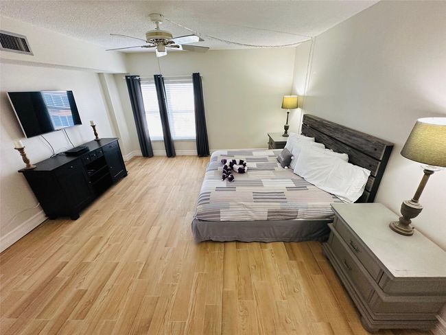 APT-401 - 4950 Gulf Blvd, Condo with 2 bedrooms, 2 bathrooms and null parking in ST PETE BEACH FL | Image 49