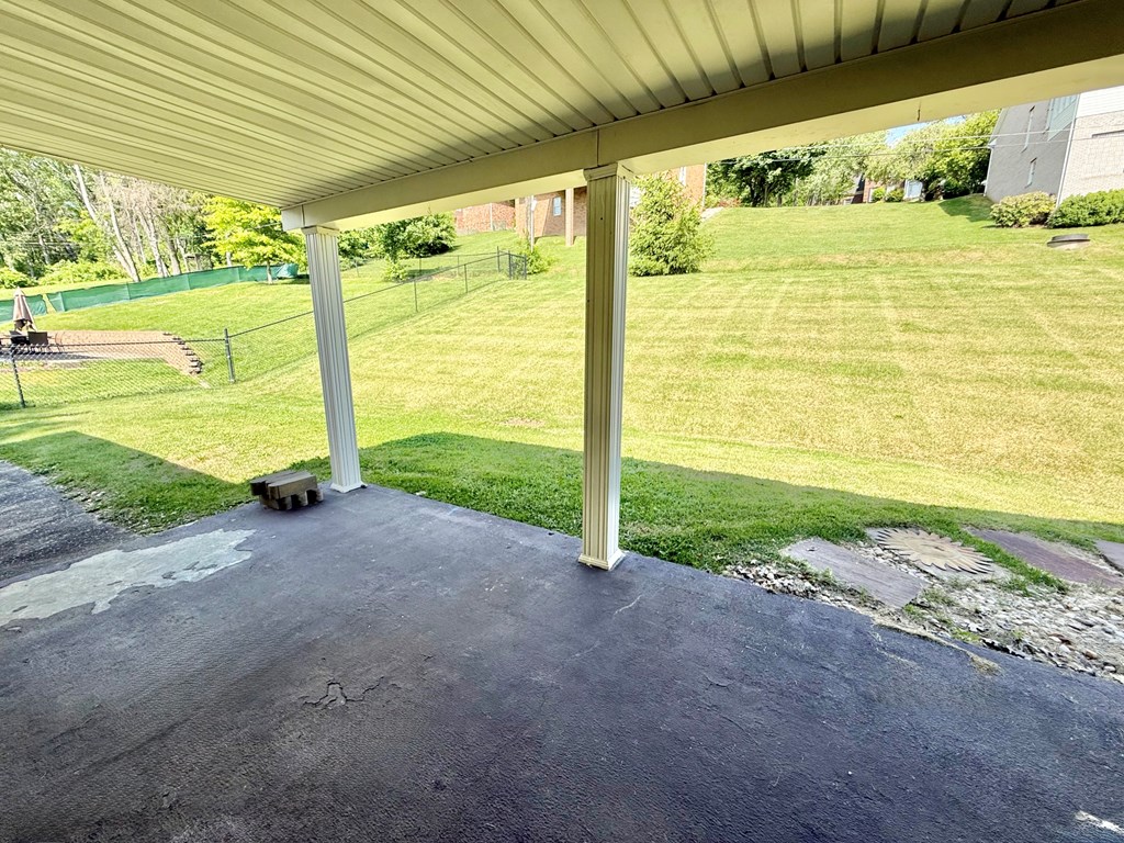 Residential in Glen Dale 5