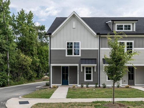 313 E 4th St, Wendell, NC, 27591-9045 | Card Image