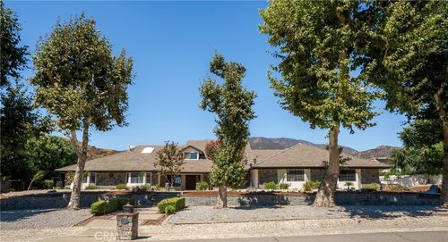 249 Independence Dr, Claremont, CA, 91711-1872 | Card Image