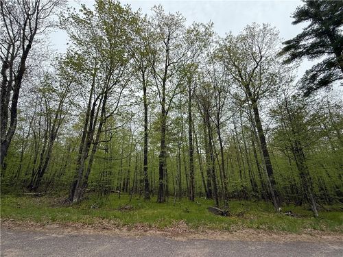 35 Woodcrest Dr, Cable, WI, 54821 | Card Image