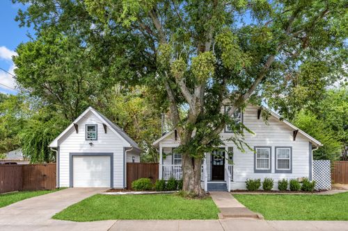 910 S Chestnut St, Mckinney, TX, 75069-6600 | Card Image