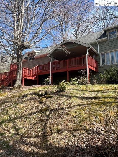 Primary driveway entrance | Image 1