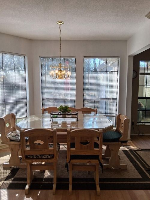 913 Cherry Hills Dr, Huntsville, TX, 77340 | Card Image