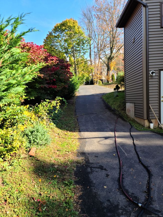 85 Hillcrest Ter, House other with 4 bedrooms, 2 bathrooms and null parking in Meriden CT | Image 35