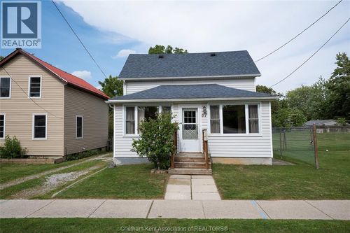 87 George St, Blenheim, ON, N0P1A0 | Card Image
