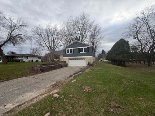331 Bowman Rd, Wisconsin Dells, WI, 53965-1810 | Card Image