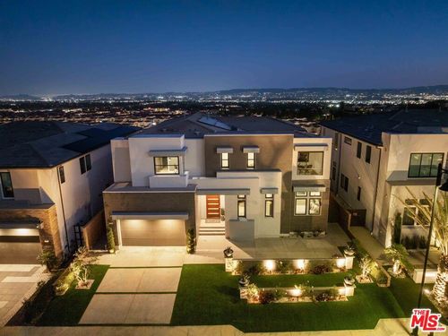 20524 W Shelley Ln, Northridge, CA, 91326-4965 | Card Image