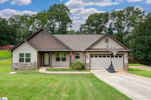 105 Stockton Ln, Moore, SC, 29369-9328 | Card Image