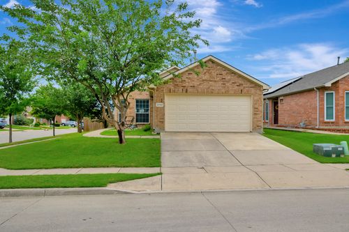 2152 Charmion Ln, Fort Worth, TX, 76131-1607 | Card Image