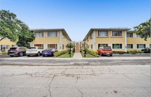 apt-628-5820 Ne 22nd Way, Fort Lauderdale, FL, 33308-2648 | Card Image