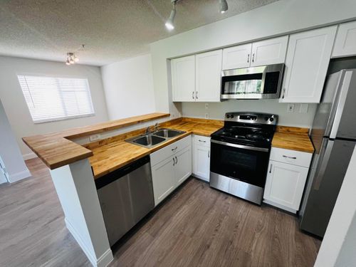 208-7840 Sonoma Springs Cir, Lake Worth, FL, 33463-7945 | Card Image