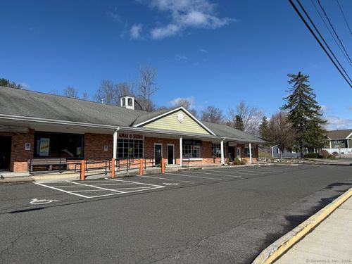 782 Federal Rd, Brookfield, CT, 06804-2068 | Card Image