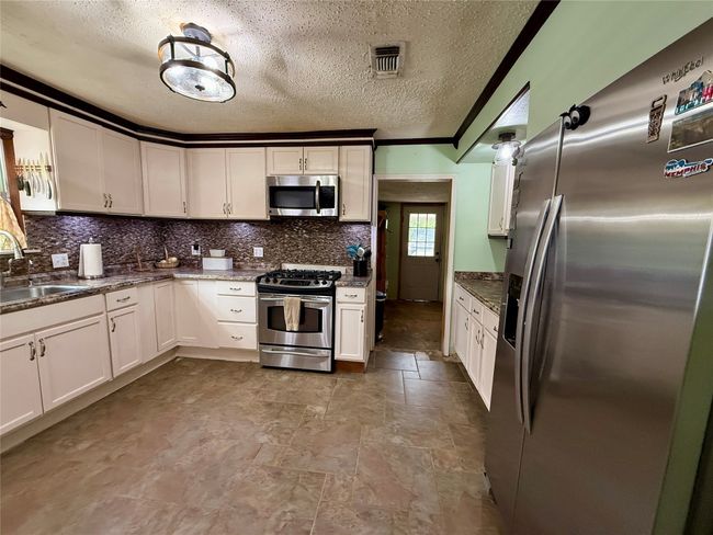 603 N Mesquite St, House other with 3 bedrooms, 3 bathrooms and null parking in Hico TX | Image 12