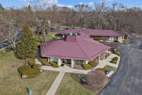 700 Willow Ln, Sleepy Hollow, IL, 60118-7410 | Card Image