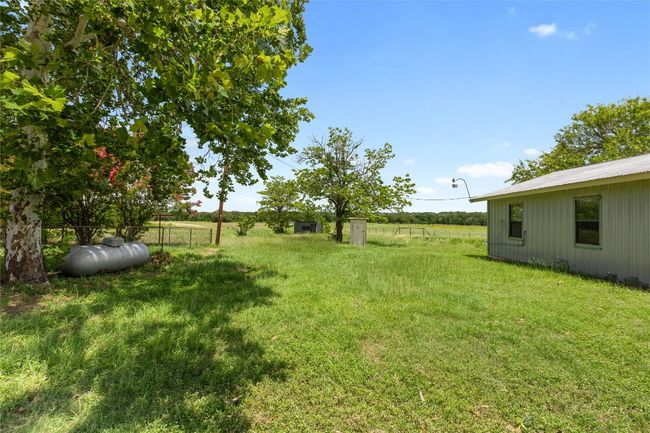 2255 Old Colony Line Rd, House other with 3 bedrooms, 2 bathrooms and 4 parking in Lockhart TX | Image 38