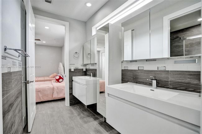 10457 Laurel Rd, House other with 6 bedrooms, 6 bathrooms and null parking in Davie FL | Image 51