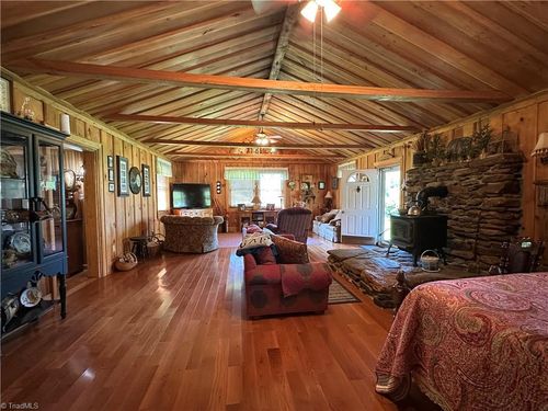 1501 Sand Ridge Rd, Millers Creek, NC, 28651-8414 | Card Image