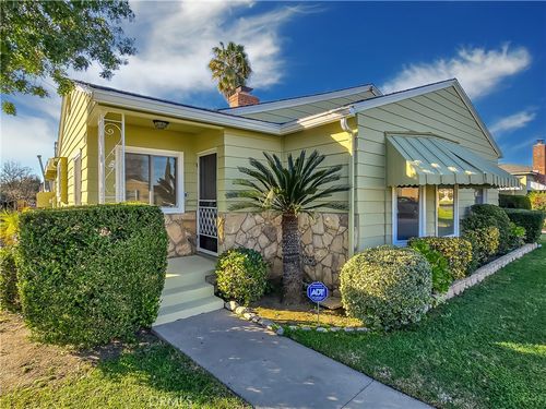 725 S Gaybar, West Covina, CA, 91790 | Card Image