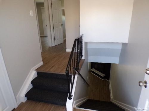 176 Summit View Ct, White Lake, MI, 48386-3517 | Card Image