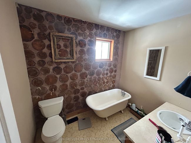 1807 Old Muskoka Rd, House other with 3 bedrooms, 3 bathrooms and 4 parking in Utterson ON | Image 13