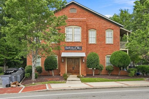240-3371 Dogwood Dr, Hapeville, GA, 30354-1567 | Card Image
